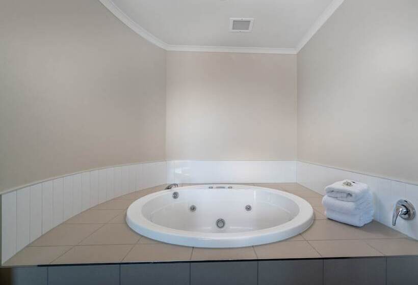Президентский Люкс, Lake Taupo Motor Inn