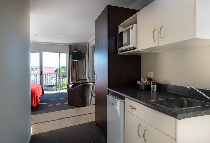 Президентский Люкс, Lake Taupo Motor Inn