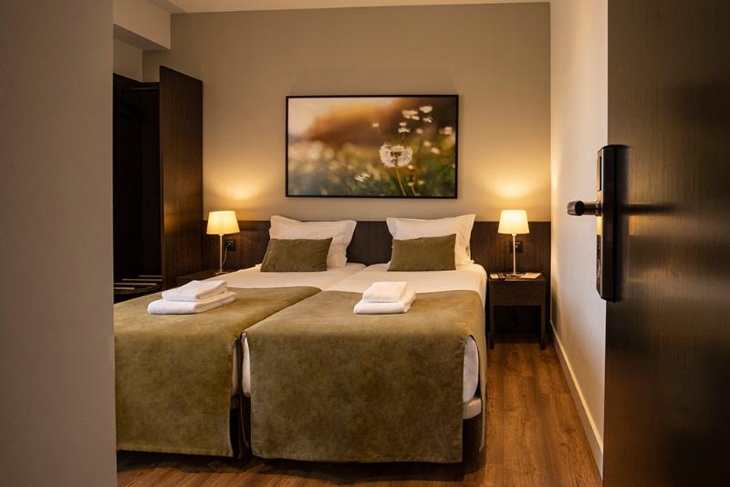 اتاق عادی, Riversuites