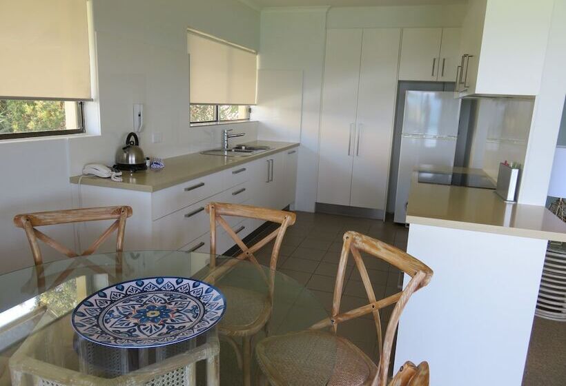 Апартаменты 2 Спальни Вид на Море, Sunseeker Lodge