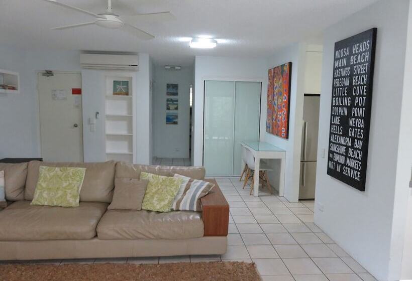 Семейные Апартаменты 3 Спальни, Sunseeker Lodge