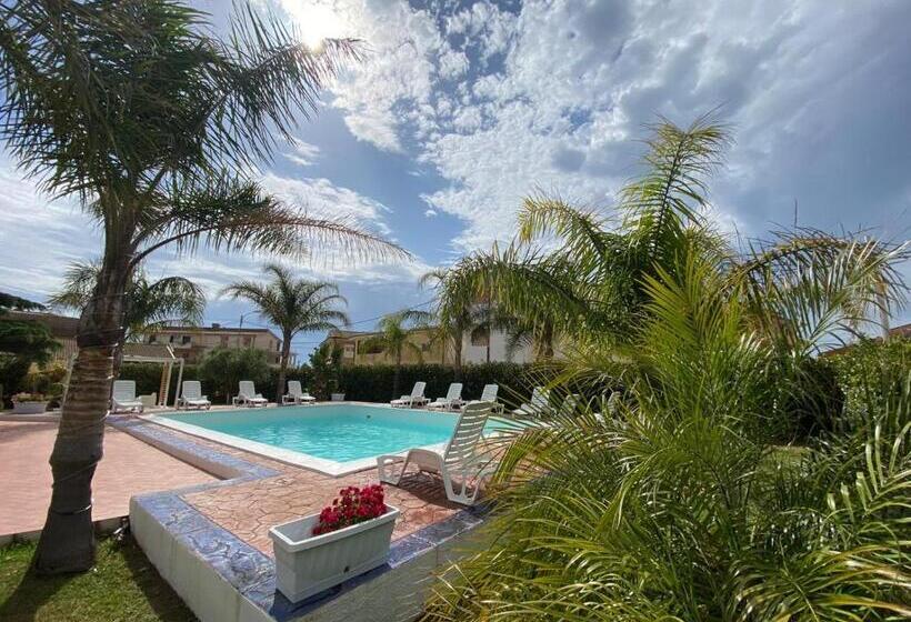 اتاق استاندارد سه نفره, Verter Home Resort