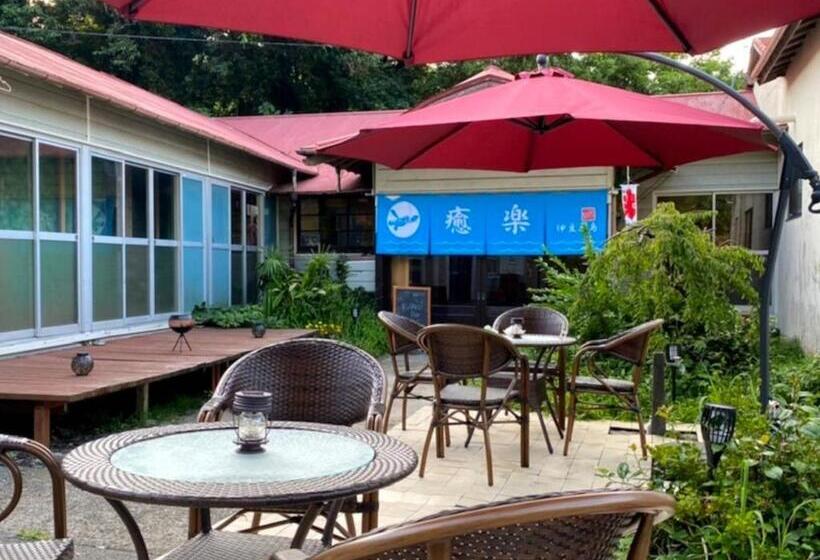 Студия Стандарт, Yuraku Izuoshima  Hostel