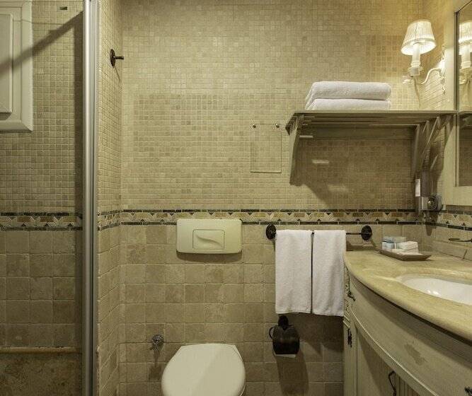 اتاق لوکس با چشم‌انداز باغ, Alaçatı Beach Resort