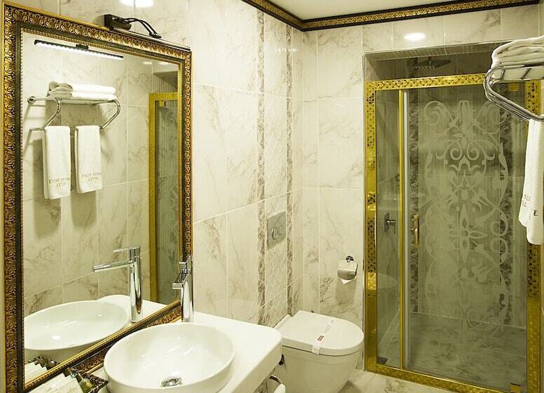 اتاق لوکس سه تخته, Empire Suite
