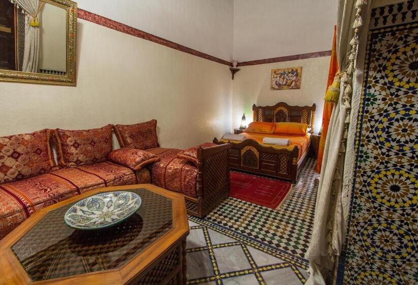 اتاق سوپریور چهار تخته, Riad Meski
