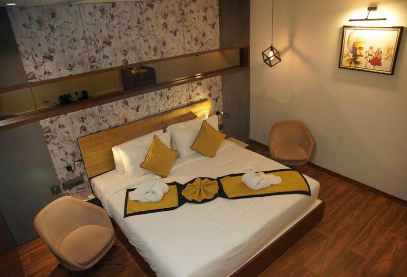 Номер Deluxe Кровать Кинг, Namo Residency
