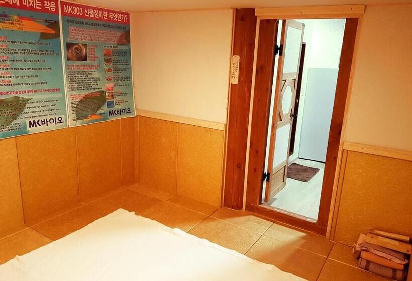 Семейный Номер, Boseong Sujinhanog Pensyeon