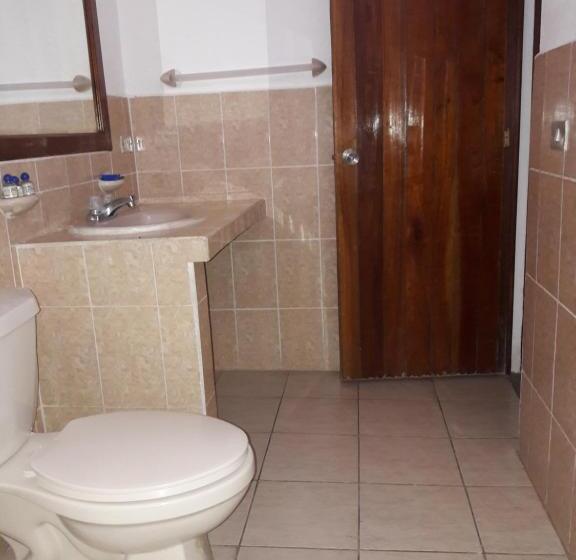 اتاق لوکس, Pasabien