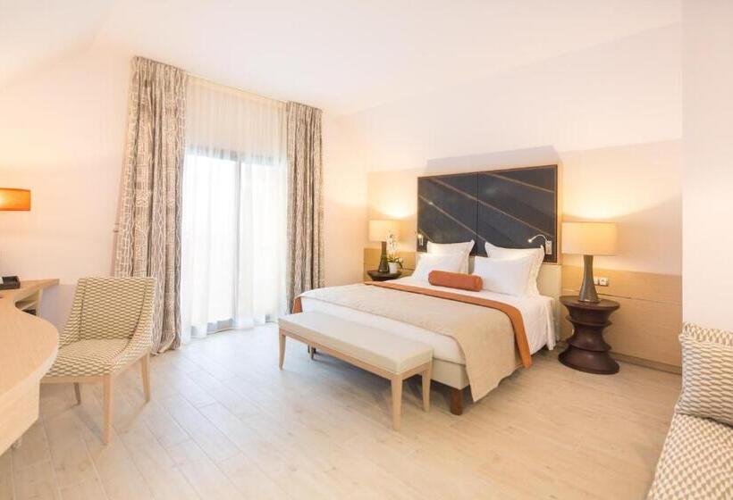 اتاق لوکس با چشم‌انداز دریا, Akoya Hotel & Spa