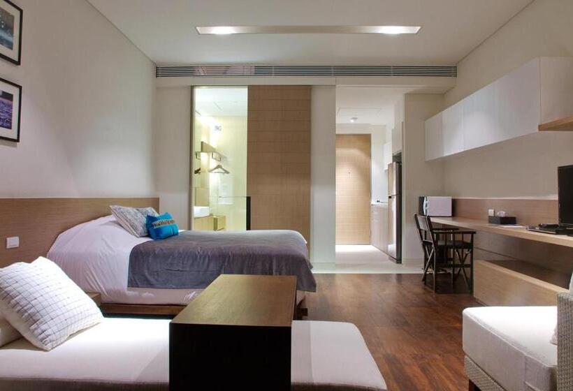 استودیوی استاندارد, Veranda High Residence