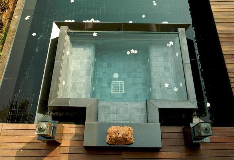 ویلای 3 خوابه, Veranda High Residence