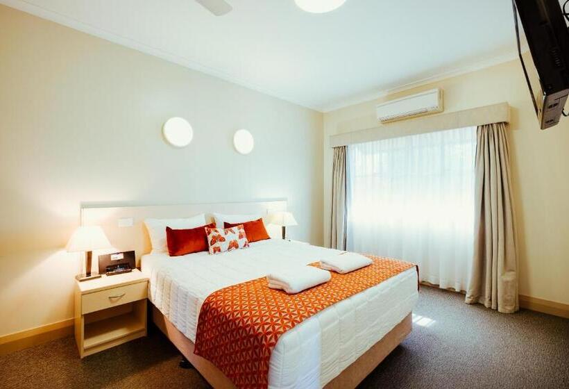 Апартаменты 2 Спальни, Club Motor Inn