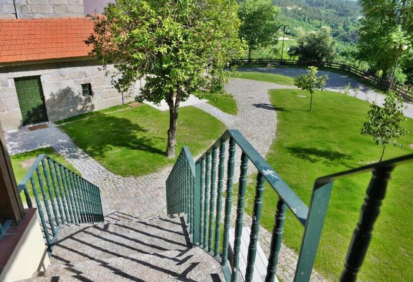 استودیوی استاندارد, Aldeia Do Tâmega