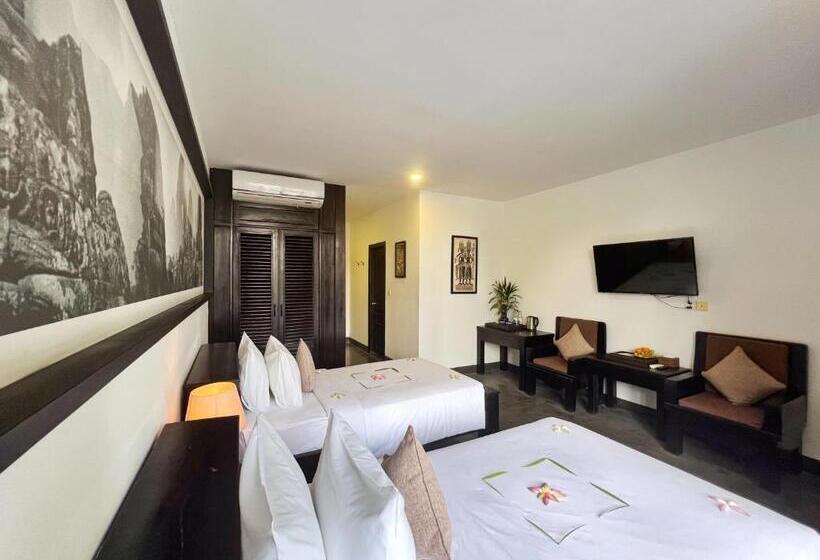 اتاق لوکس با چشم‌انداز استخر, The Bliss Angkor