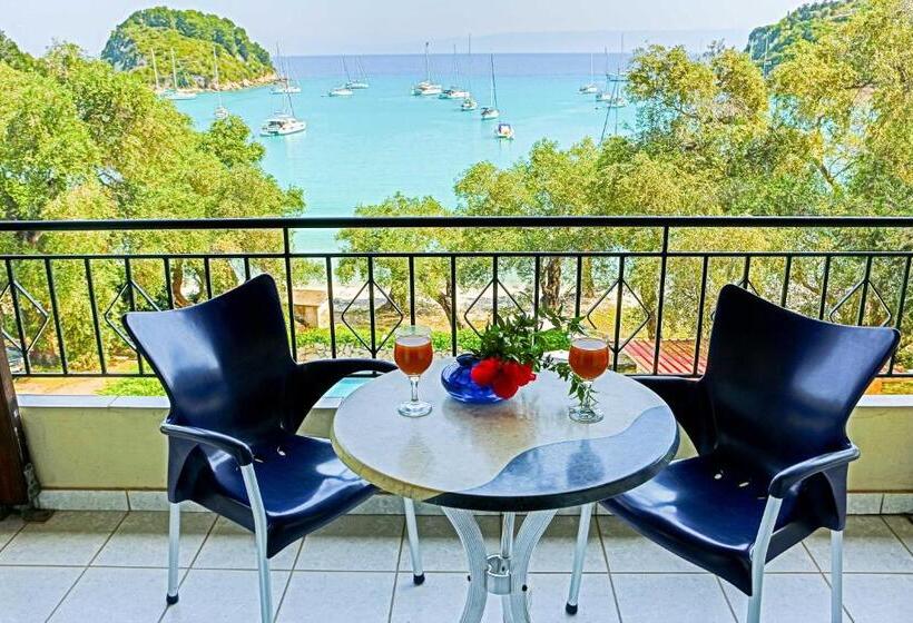 Номер Стандарт Вид на Море с Балконом, Amfitriti Hotel & Studios