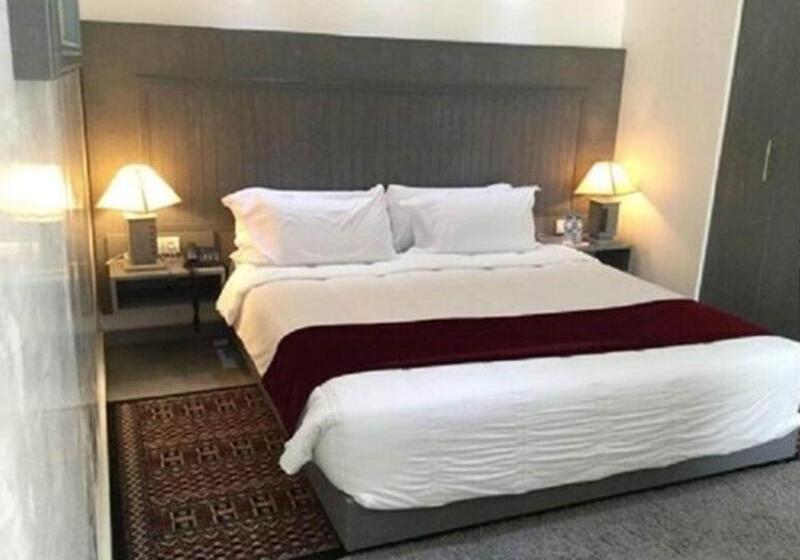 اتاق استاندارد یک نفره, Al Massira