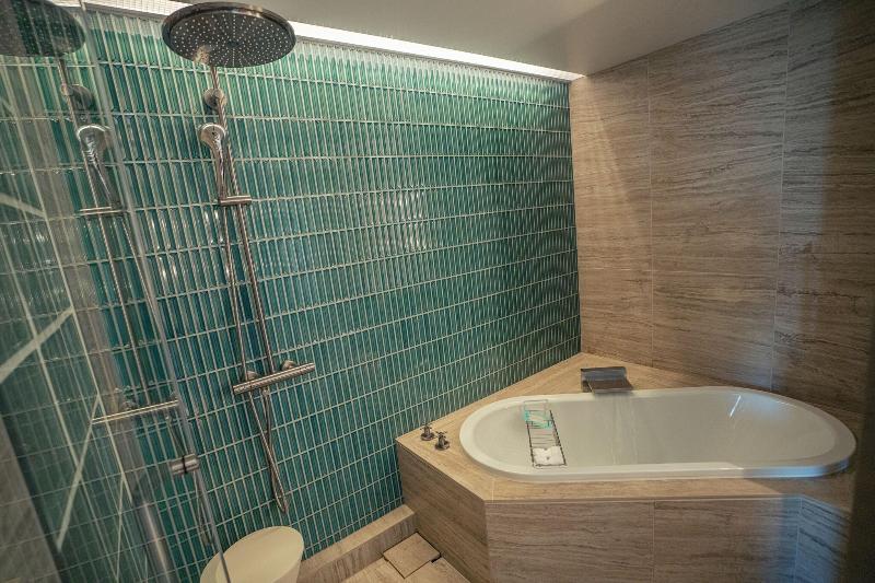 패밀리 룸, Edgecliff Lodge Motel