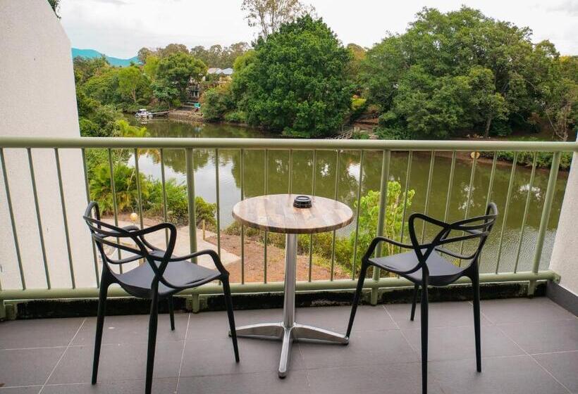 스탠다드 스튜디오 킹침대, Nightcap At Hinterland Hotel Nerang