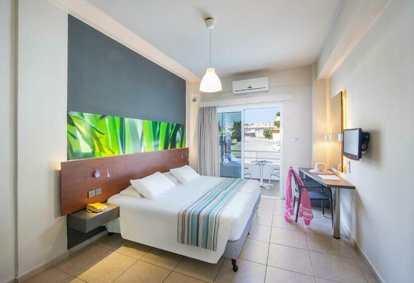 Номер Стандарт, Mayfair Gardens