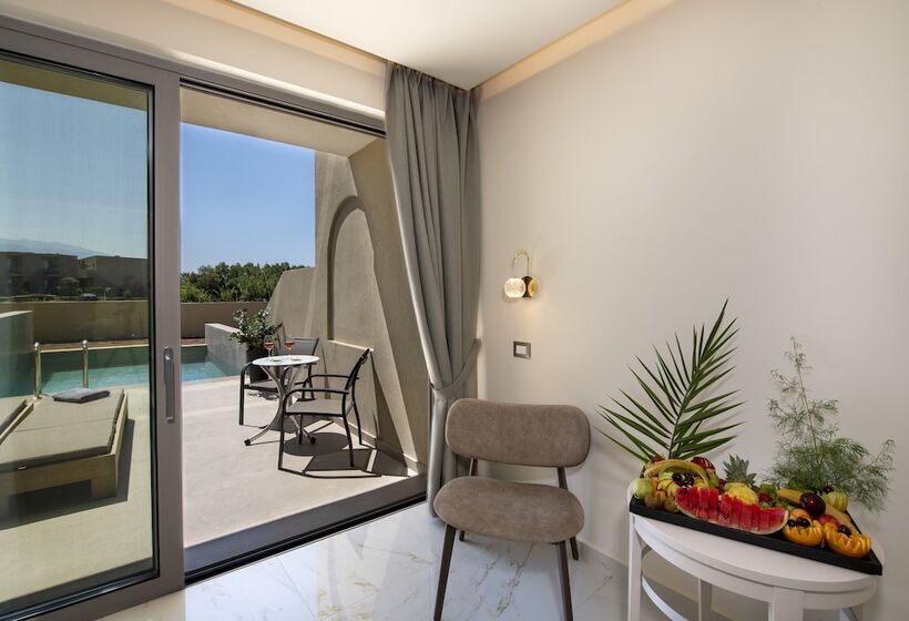 Полулюкс с Бассейном, Vantaris Luxury Beach Resort