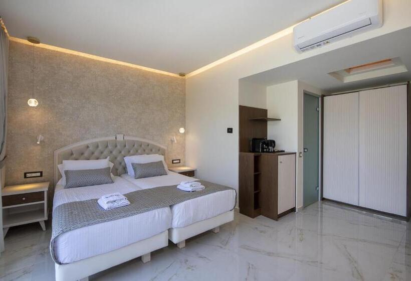 Полулюкс с Бассейном, Vantaris Luxury Beach Resort