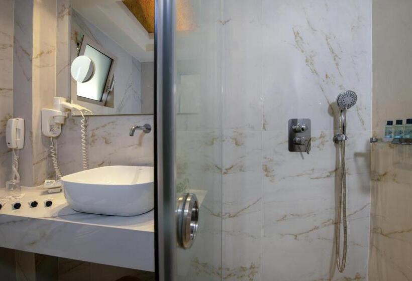 Полулюкс с Бассейном, Vantaris Luxury Beach Resort
