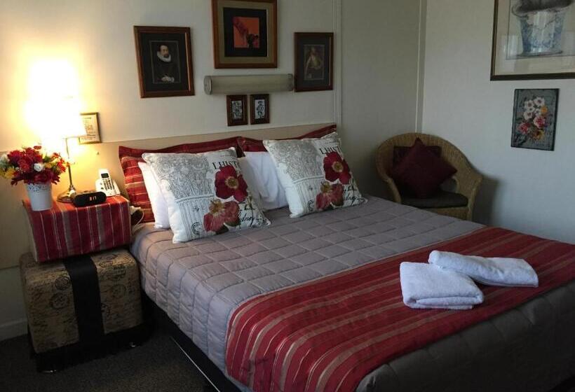 패밀리 룸, Airport Riverview Motel