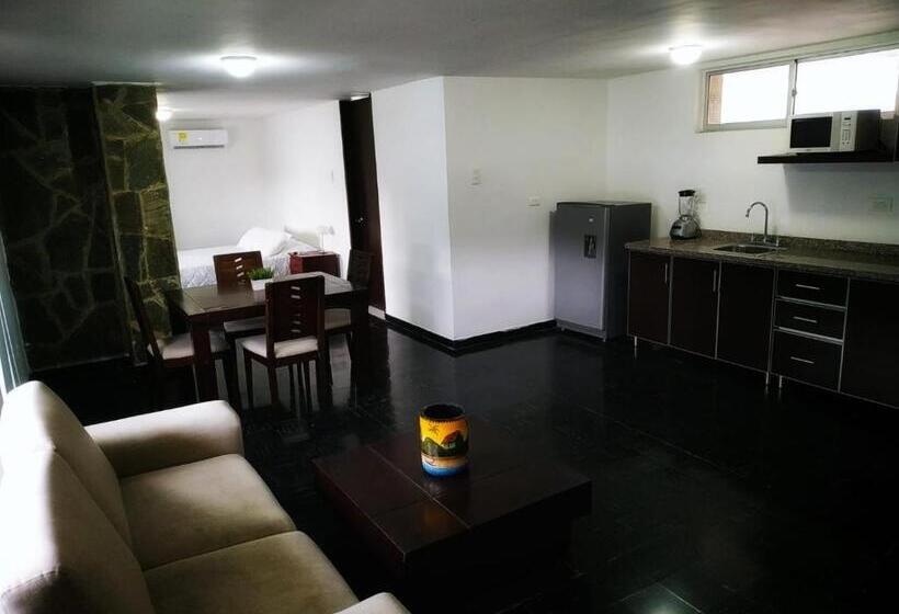 스위트, Vallclaire Suites