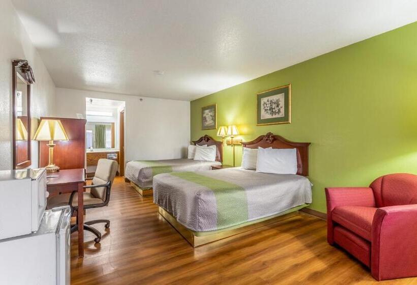 Номер Стандарт 2 Двуспальные Кровати, Rodeway Inn