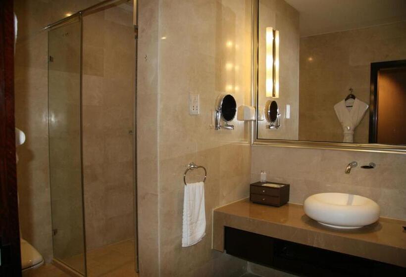 Suite Deluxe, Ritan Hotel Downtown Beijing