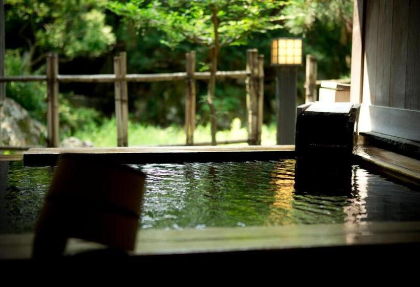 اتاق خانوادگی, Matsusaki