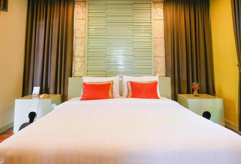 سوییت, Sirarun Resort