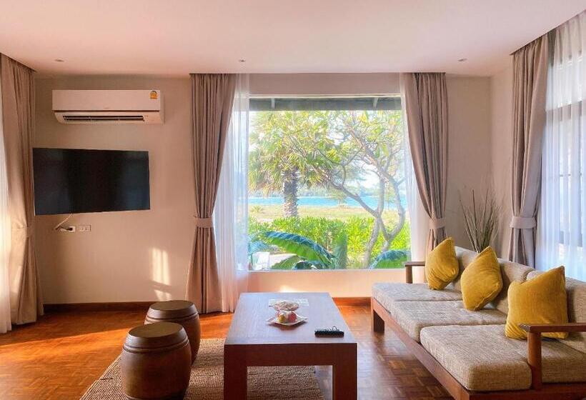 ویلای یک اتاق خوابه با استخر شنا, Sirarun Resort