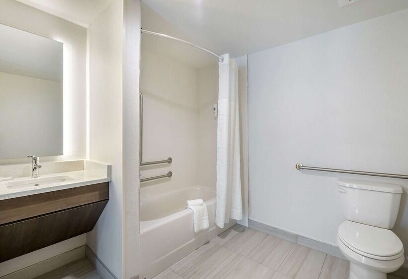 Люкс Адаптированный для Инвалидов, Comfort Inn & Suites New Port Richey Downtown District