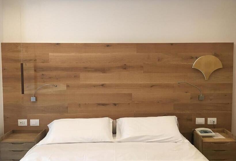 اتاق استاندارد, The Green Park Hotel Wellnessspa & Restaurant