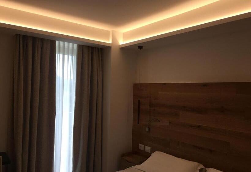 اتاق خانوادگی, The Green Park Hotel Wellnessspa & Restaurant