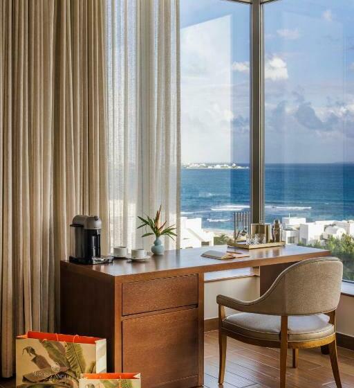 اتاق لوکس با چشم‌انداز دریا, Aurora Anguilla Resort & Golf Club