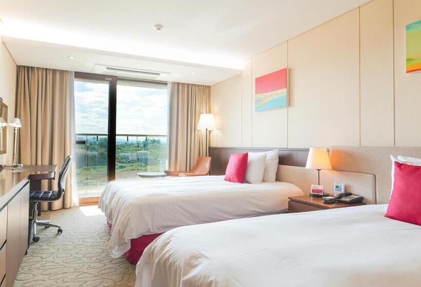 اتاق لوکس خانوادگی, Ramada By Wyndham Jeju Hamdeok