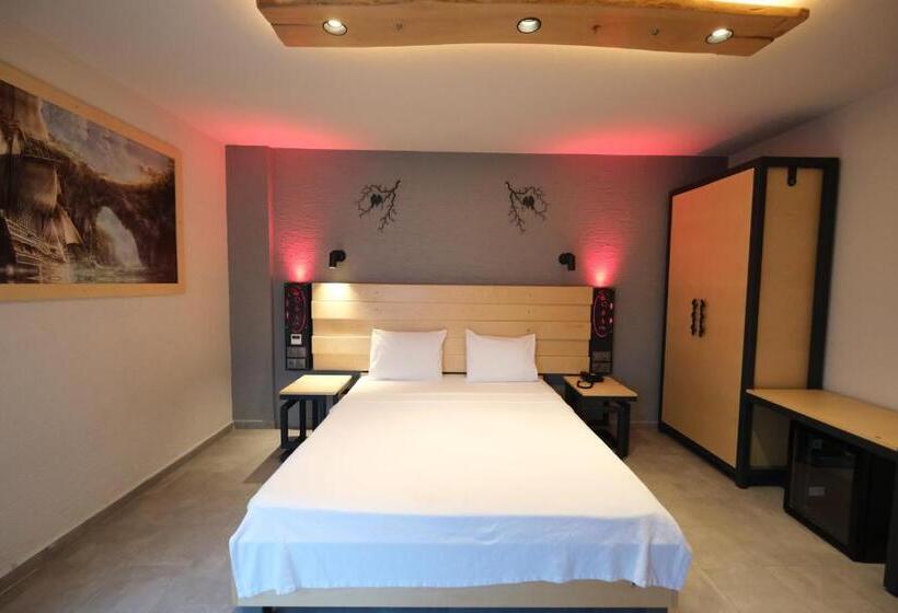 バルコニー付きデラックスルーム, Kosa Otel çeşme