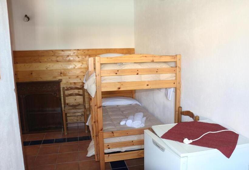 اتاق استاندارد چهار تخته, Aranceto Hotel Agriturismo