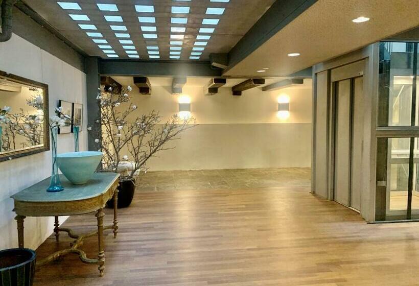استودیوی استاندارد, Jordan Canal Studio
