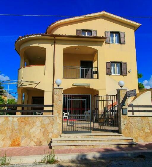 Апартаменты 5 спален, Casa Vacanze L Orizzonte