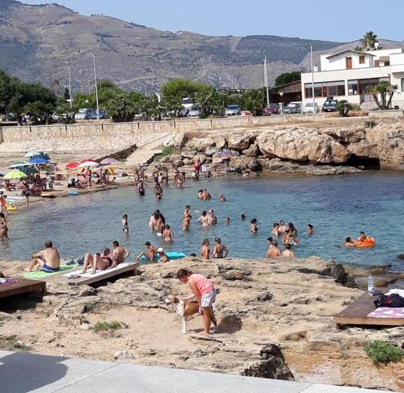 Апартаменты 5 спален, Casa Vacanze L Orizzonte