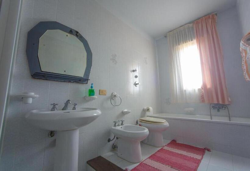 Апартаменты 5 спален, Casa Vacanze L Orizzonte
