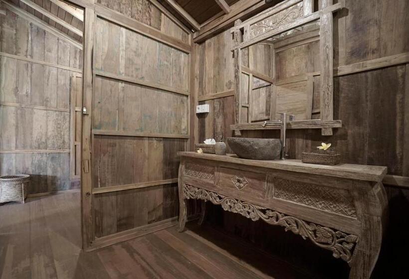 Номер Deluxe, Kirani Joglo Villa Bali By Mahaputra