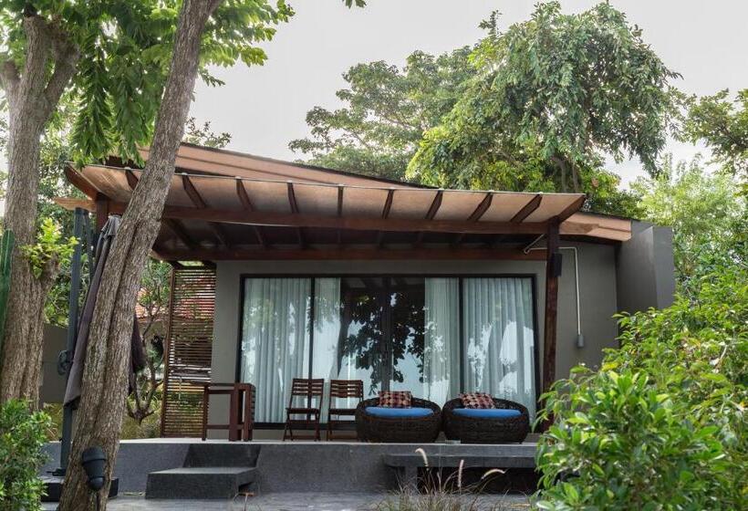 オーシャンビュースイート, Ao Cho Grandview Hideaway Resort