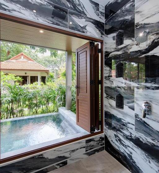 Люкс с Бассейном, Ao Cho Grandview Hideaway Resort