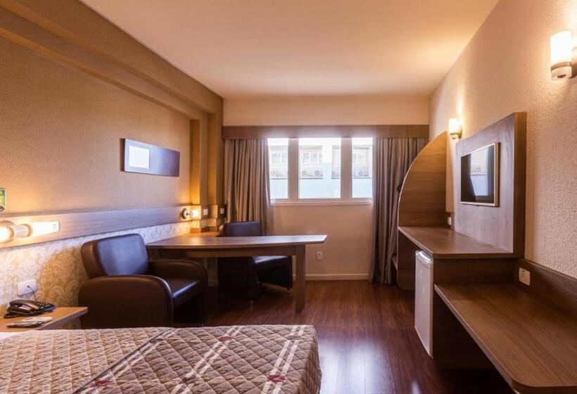 Номер Стандарт, 10 Palmas