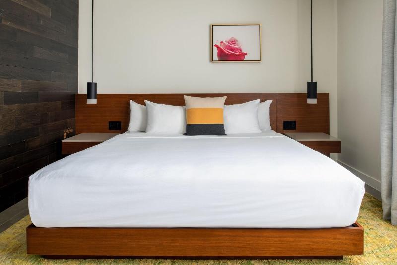 Стандартный Номер Кровать Кинг, The Hi Lo, Autograph Collection